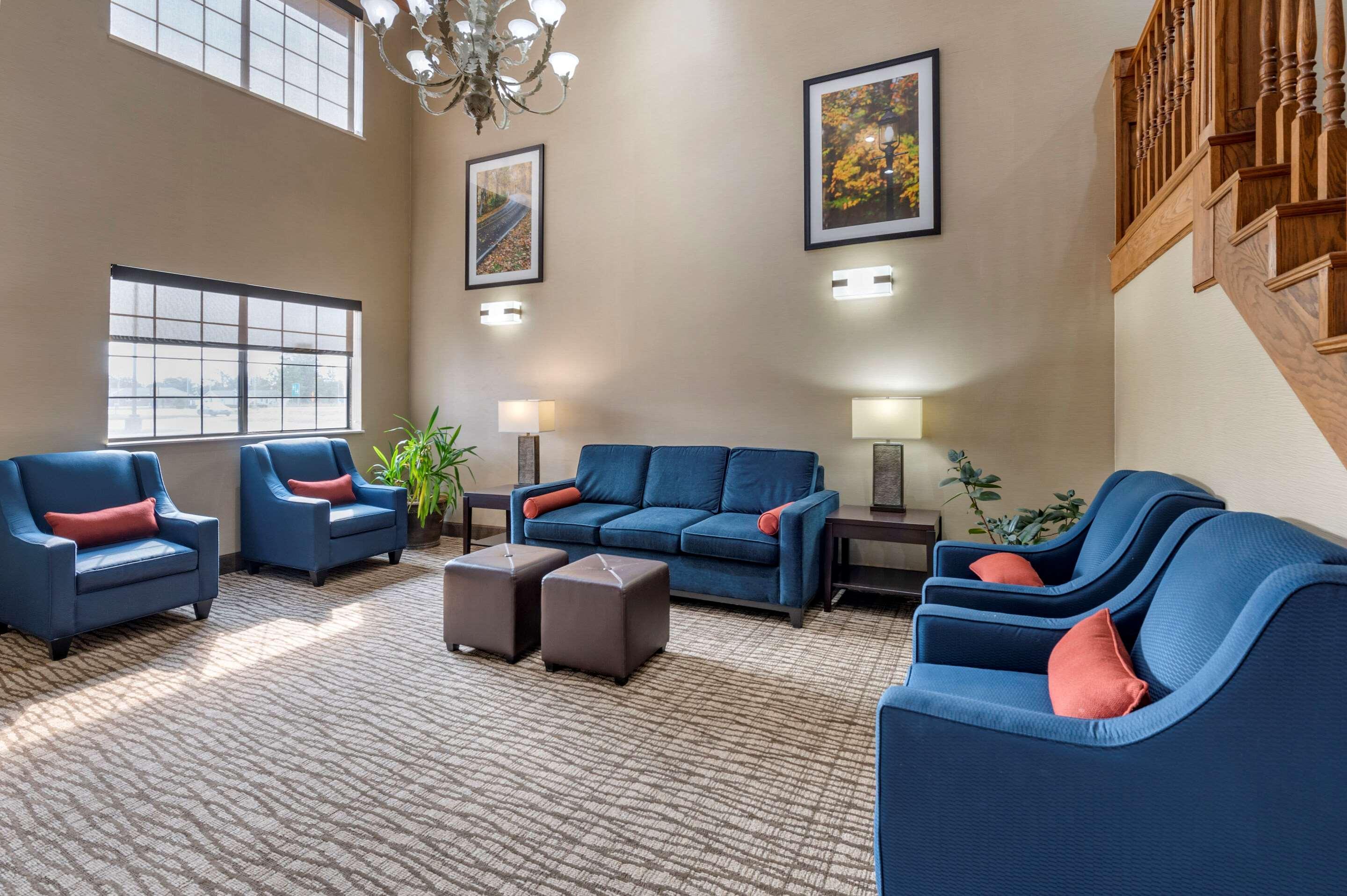 Comfort Inn & Suites Napoleon Εξωτερικό φωτογραφία
