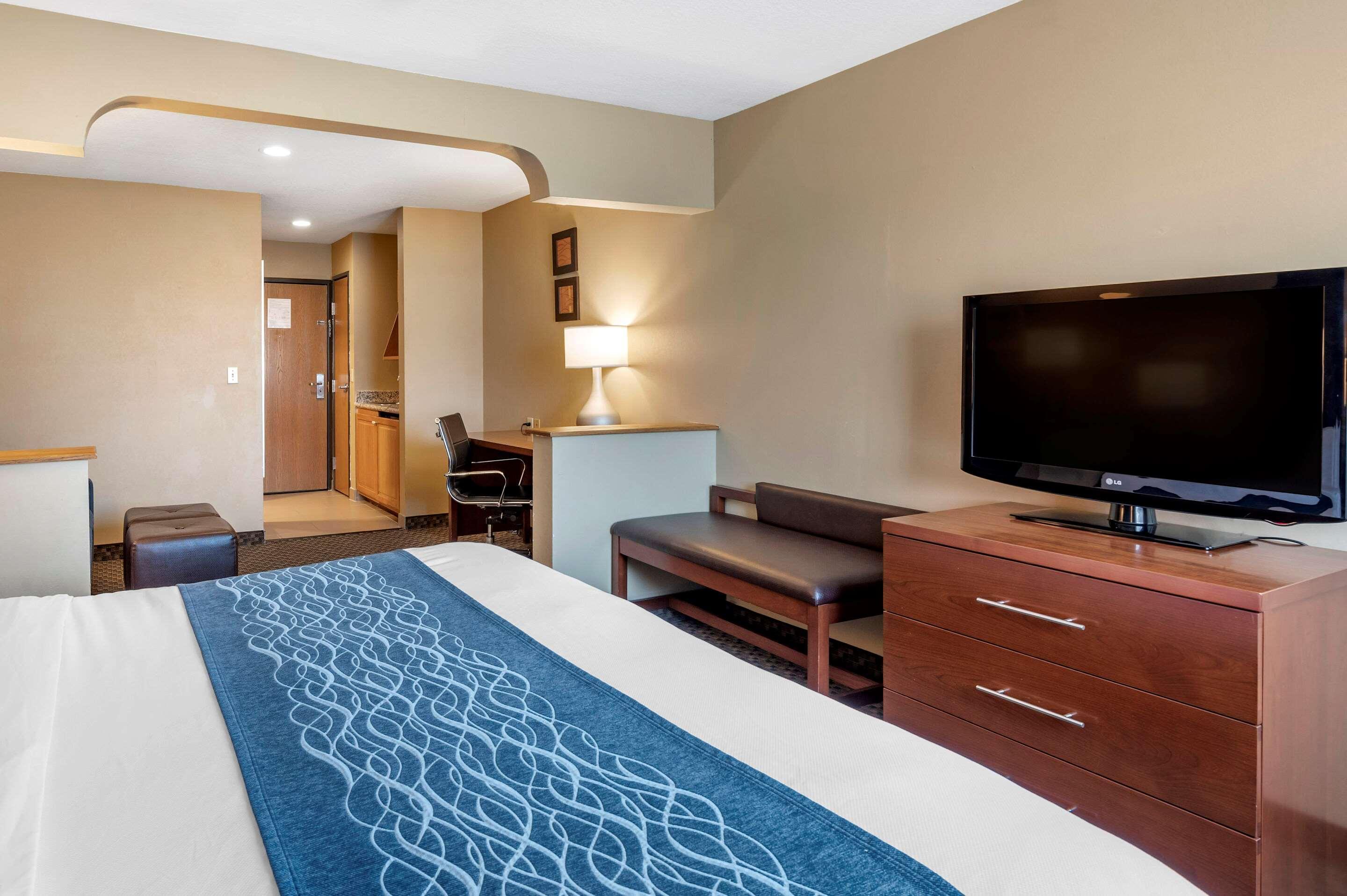 Comfort Inn & Suites Napoleon Εξωτερικό φωτογραφία