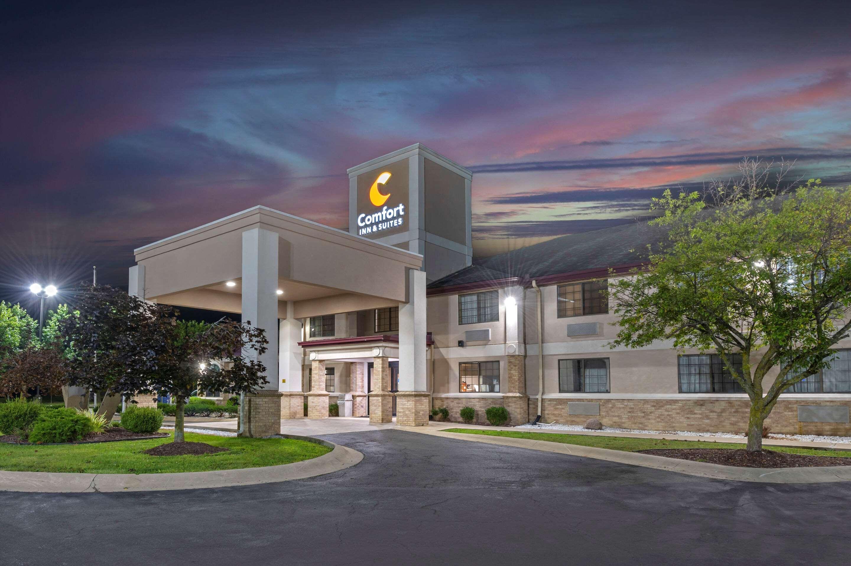 Comfort Inn & Suites Napoleon Εξωτερικό φωτογραφία